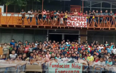 Donación de escritorios a Casa Guatemala